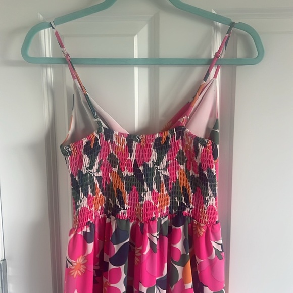 Entro Size Small Floral Maxi Dress Keyhole opening inthe front - Picture 7 of 11